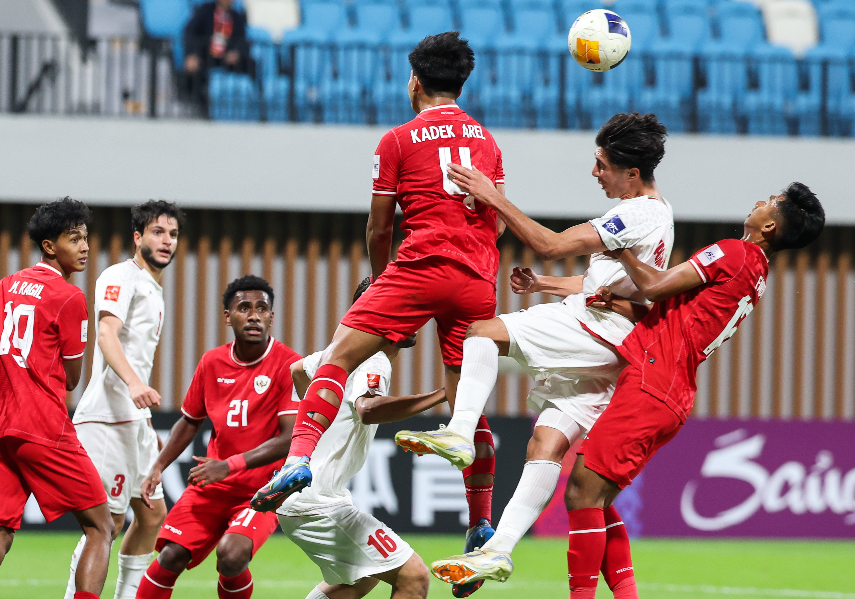 开云体育app下载-包含亚洲俱乐部足球盛事上演绝美一幕的词条