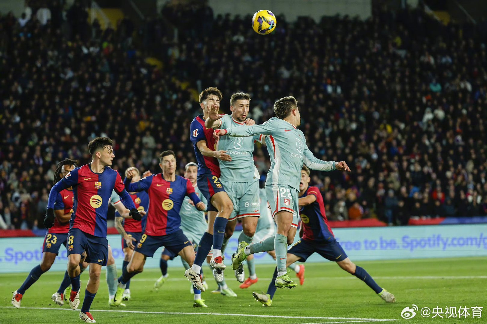 巴萨连胜！梅西双响助球队逆转取胜