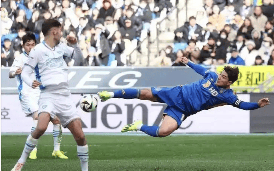 阿洛哈魏勒客场逆转首尔FC，晋级强