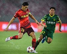 包含华伦西亚引援计划曝光，力图强化实力的词条