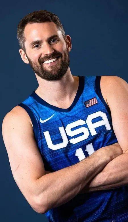 美国前锋状态火爆，成为关键一员