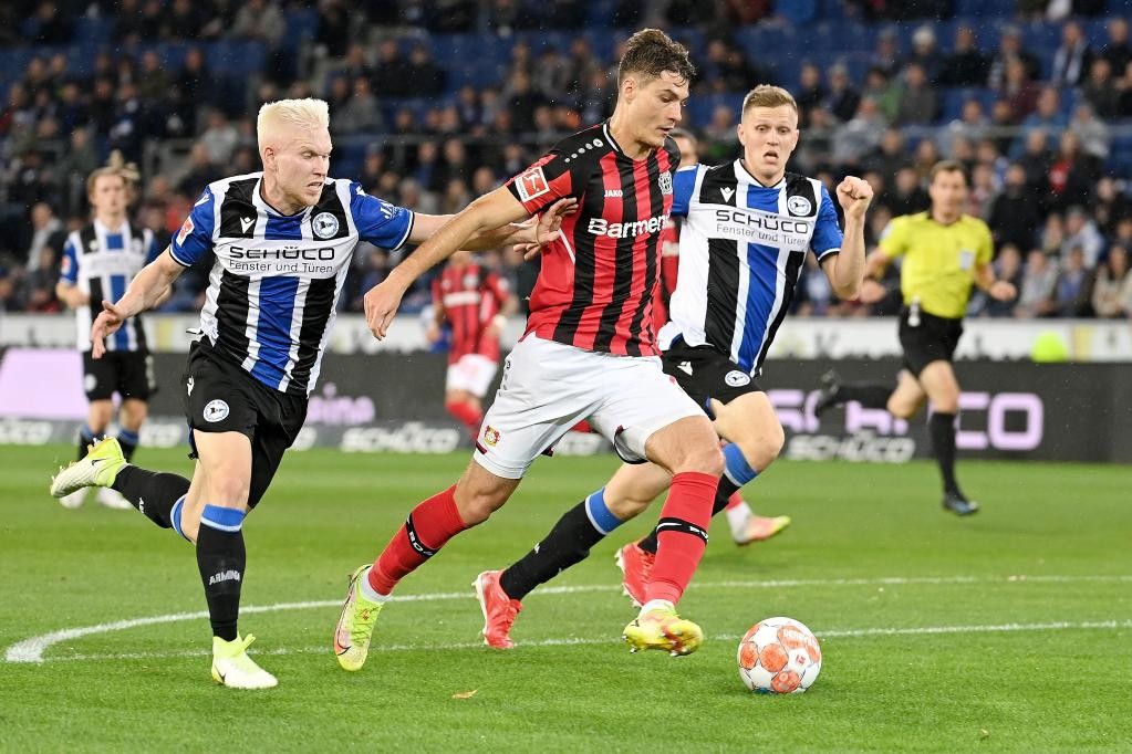 开云体育网站-包含沙尔克的年轻球员展现出色，德甲惊现新星的词条