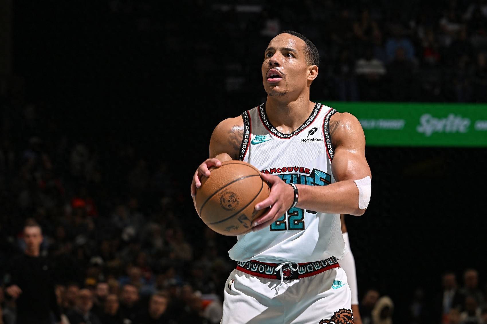 开云体育在线登录-包含雷霆遭灰熊击败，双方你来我往惨败悲痛的词条