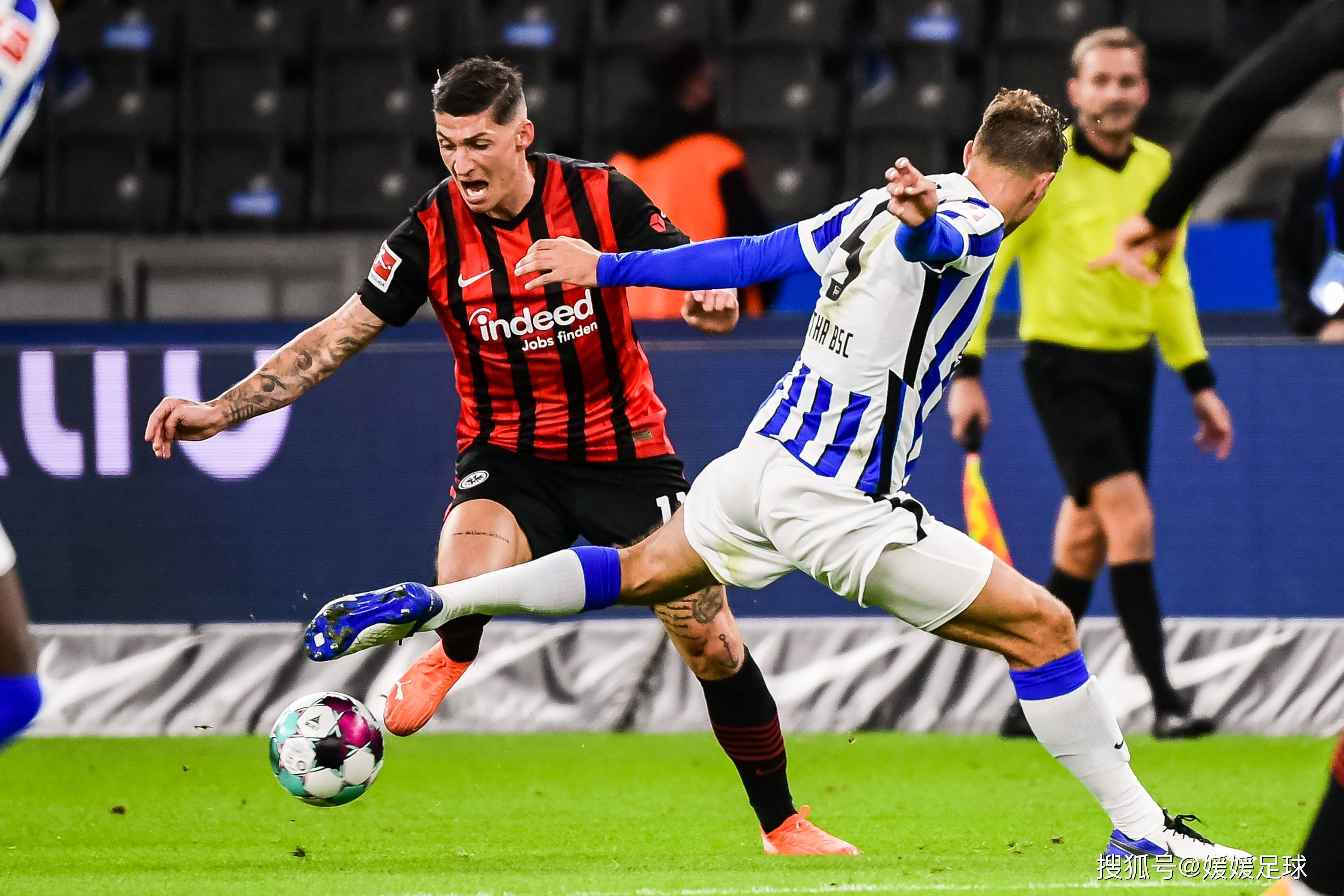 开云体育网页版-莱比锡红牛在客场战胜勒沃库森，稳固前四位置的简单介绍