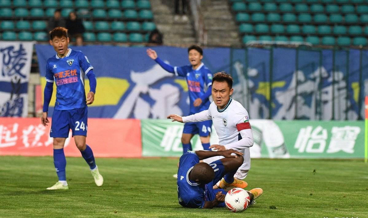 大连一方再开新生，全队努力备战迎接胜利的简单介绍