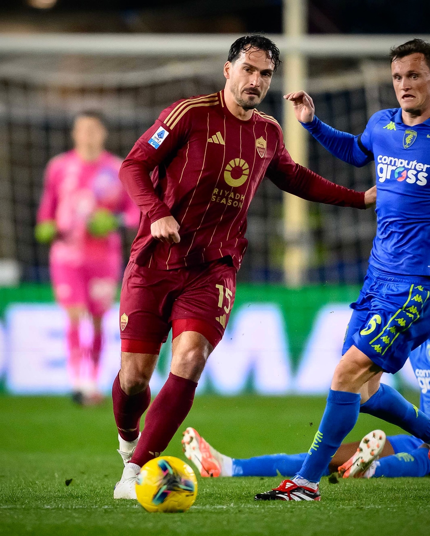 包含罗马主场胜那不勒斯，稳居积分榜前列的词条