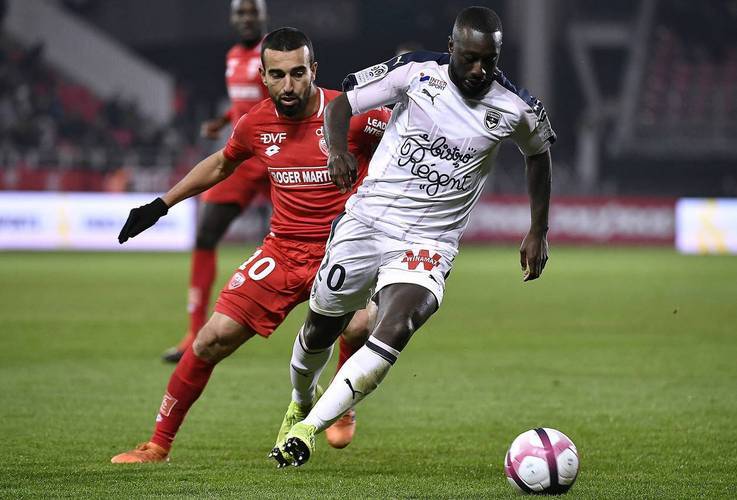 尼斯主场大胜，法甲排名大幅提升