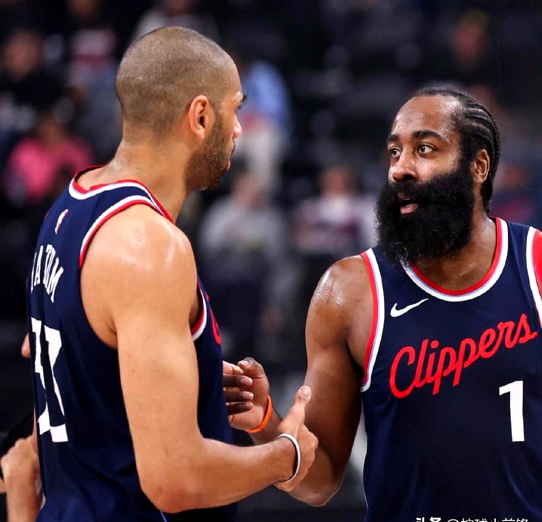 快船球员集体射程不准，需调整进攻策略