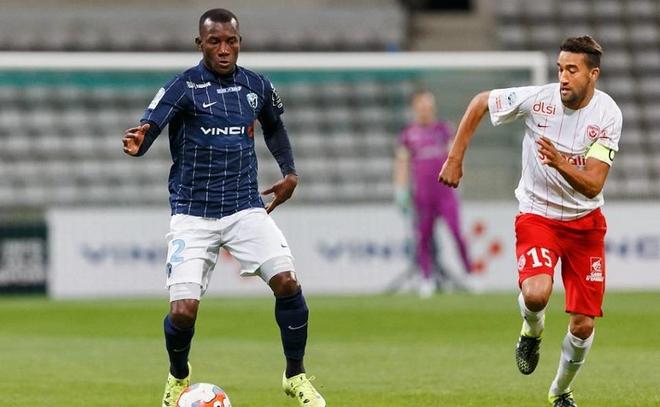 瓦朗谢纳队主场顽强战平，斩获一分的简单介绍